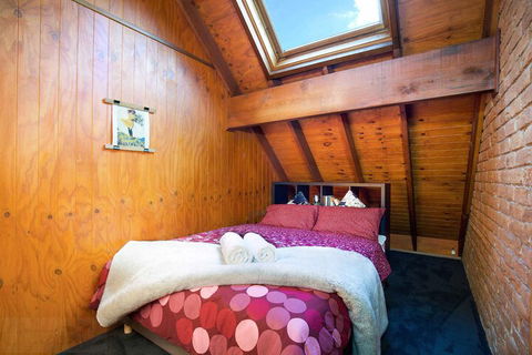 Honeysett Lodge - Goulburn Accommodation 6