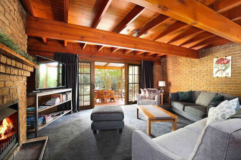 Honeysett Lodge - Goulburn Accommodation 4
