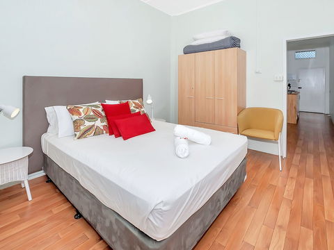 Easy Going Holiday Unit On McKenzie MK5 - Goulburn Accommodation 3