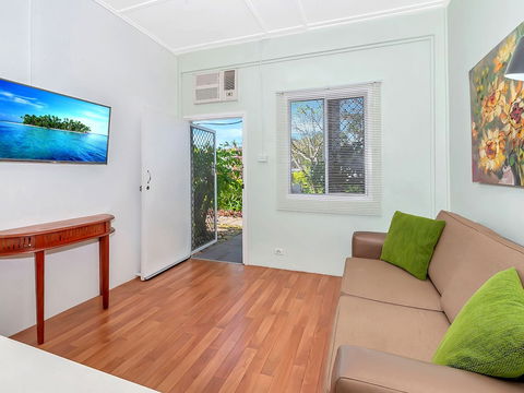 Easy Going Holiday Unit On McKenzie MK5 - Goulburn Accommodation 4