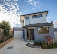 Trendy Sweet Home In Blackburn South - Goulburn Accommodation