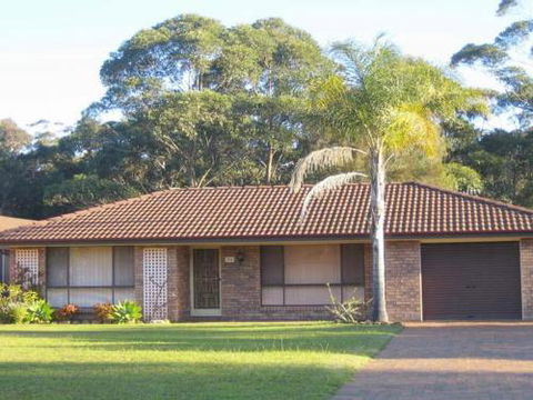 SEASCAPE In NARRAWALLEE - Goulburn Accommodation 5