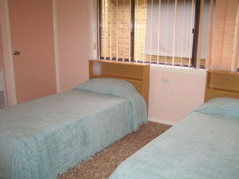 SEASCAPE In NARRAWALLEE - Goulburn Accommodation 3