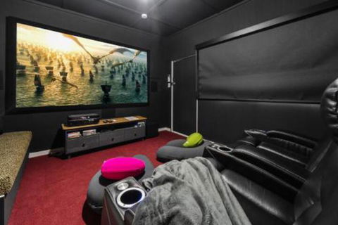 Amber Cottage Luxury Seaside Retreat With Outdoor Spa! - Goulburn Accommodation 3