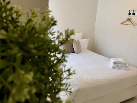 YSG The Edward Townhouse 153 Walk To Town - Goulburn Accommodation 6
