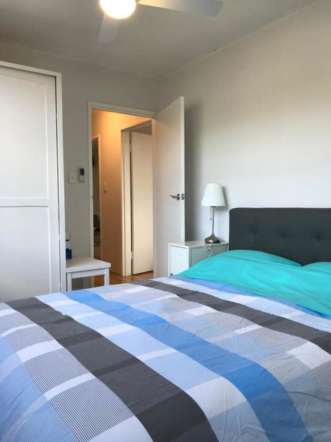 Santa Monica Apartment - Goulburn Accommodation 2