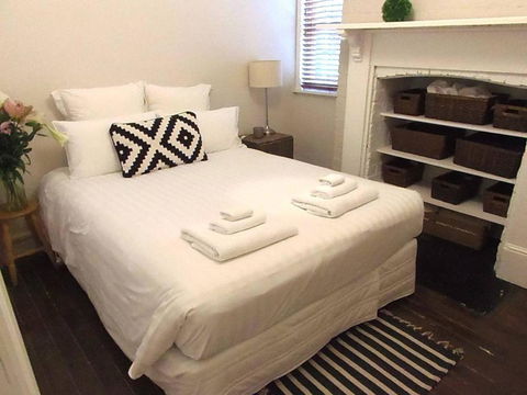 YSG The Edward Townhouse 157 Steps To Town - Goulburn Accommodation 6