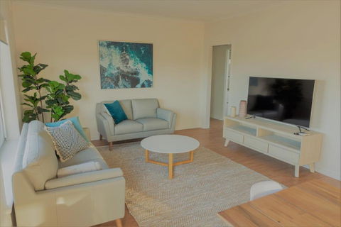 Henley Beach South Amazing Views Huge Private Balcony! - Goulburn Accommodation 4