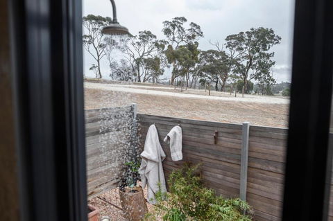 Hutton Vale Farm JHA Stone Cellar - Goulburn Accommodation 6