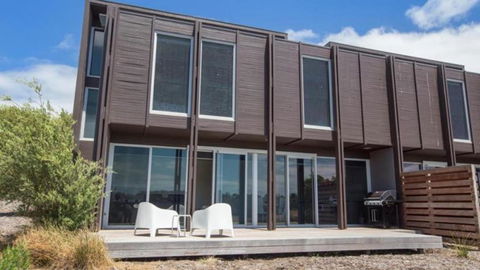 ST ANDREWS BEACH APARTMENT 4.02 - Goulburn Accommodation 5