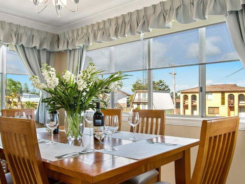 Sea Gem Air Conditioned & Fireplace - Goulburn Accommodation 5