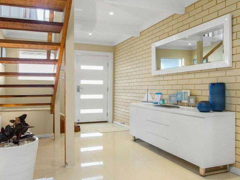 Sea Gem Air Conditioned & Fireplace - Goulburn Accommodation 6