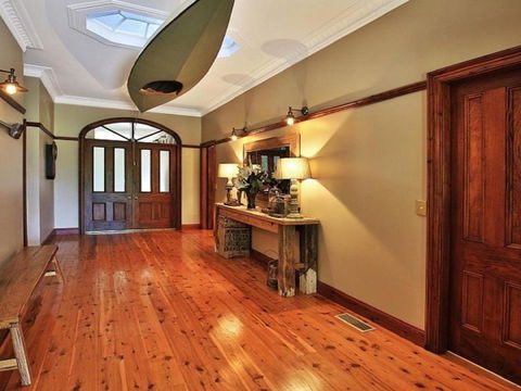 Sarnia Period Home In Garden Oasis With Pool - Goulburn Accommodation 2