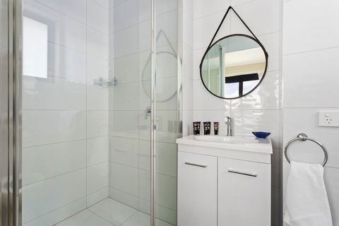 Embracing Evandale - Goulburn Accommodation 2