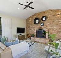 Embracing Evandale - Goulburn Accommodation