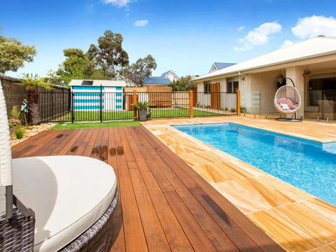 MALIBU SAFETY BEACH - Goulburn Accommodation 3