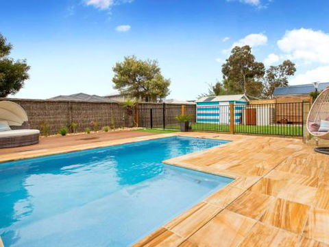 MALIBU SAFETY BEACH - Goulburn Accommodation 2