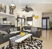 Marilyns Place Private  Spacious  Central - Goulburn Accommodation