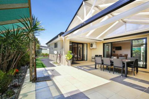 Sandy Bottom Pet Friendly 3 Min Walk To Beach - Goulburn Accommodation 0