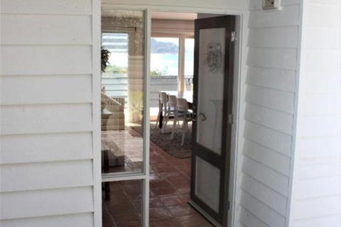 AQUA VIEW - Goulburn Accommodation 7