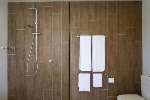 Harbour Cove - Goulburn Accommodation 5