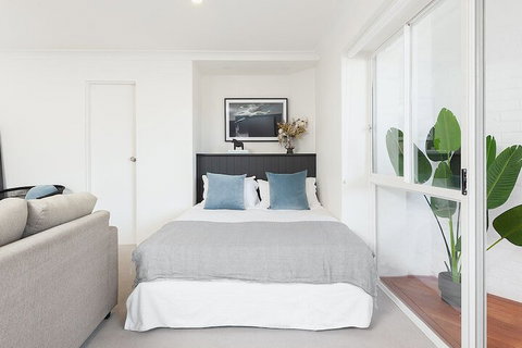 Ultimate Bondi Living - Goulburn Accommodation 3