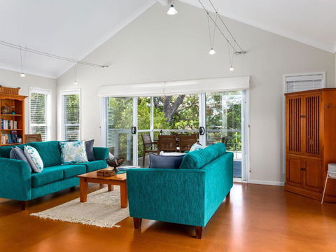 Akarana Beach House :: Jervis Bay Rentals - Goulburn Accommodation 3