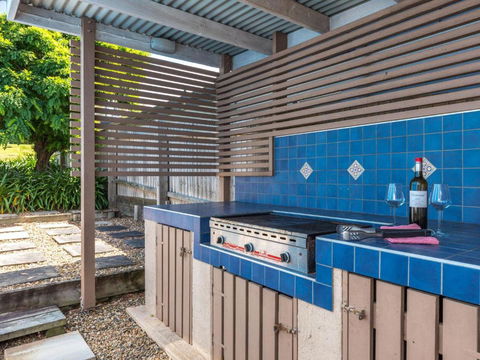 Akarana Beach House :: Jervis Bay Rentals - Goulburn Accommodation 1