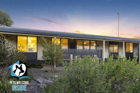 Retro Groovy Pad Pt Elliot - Goulburn Accommodation 4