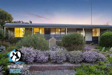 Retro Groovy Pad Pt Elliot - Goulburn Accommodation 5