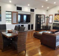 Stonehaven with private pool - Goulburn Accommodation