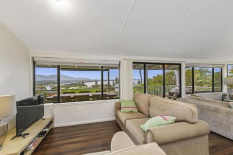 Aurelia 14 Stewart Street - Goulburn Accommodation 0