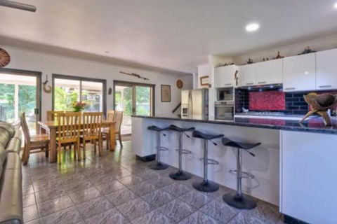 Sandy Feet Retreat Hervey Bay - Goulburn Accommodation 6