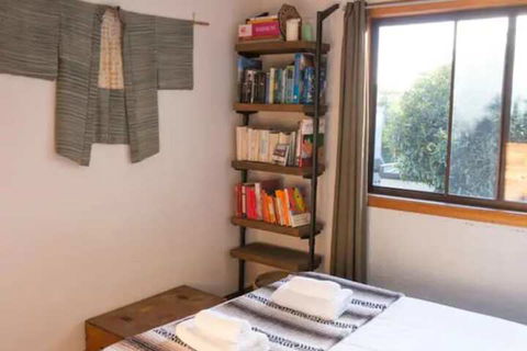 Charming Cottage With Leafy Courtyard - Goulburn Accommodation 4