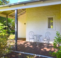 Mintie Cottage - Goulburn Accommodation