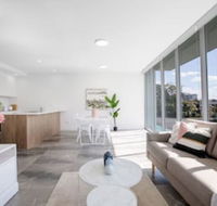 Wow Southport Apartment Near Light Rail Station - Goulburn Accommodation