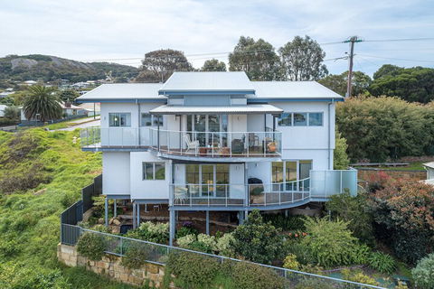 Alfra 23 - Goulburn Accommodation 4