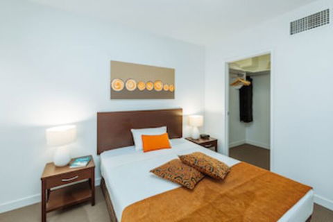 Airtrip Apartment On Merivale St - Goulburn Accommodation 0