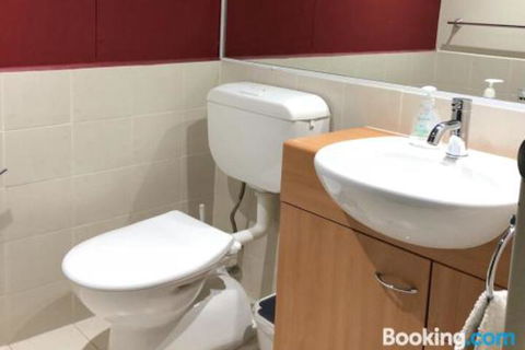 Ausmine Carrington Apartment - Goulburn Accommodation 5
