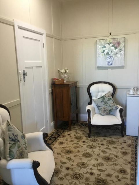 Araluen Historic House Deluxe Room - Goulburn Accommodation 3
