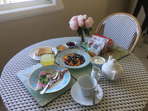 Araluen Historic House Deluxe Room - Goulburn Accommodation 4