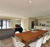 Angophora at the Vintage - Goulburn Accommodation