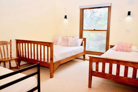 Treetops Retreat Katoomba - Goulburn Accommodation 4