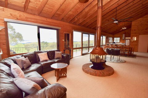 Treetops Retreat Katoomba - Goulburn Accommodation 5