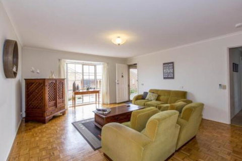 PERFECT On PYMBLE AVE - Goulburn Accommodation 2