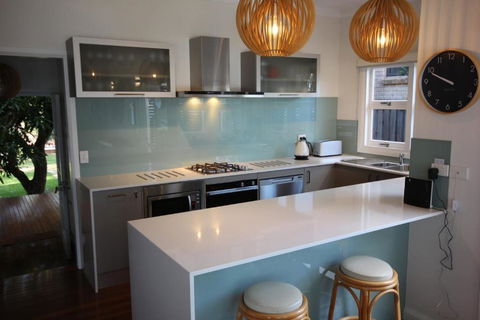 SEA URCHIN - Goulburn Accommodation 3