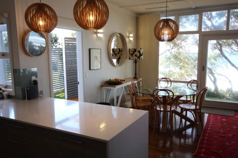SEA URCHIN - Goulburn Accommodation 4