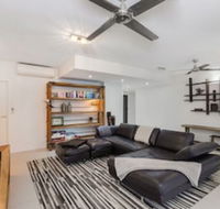 Luxury PoolSide Apartment In Beachfront - Goulburn Accommodation