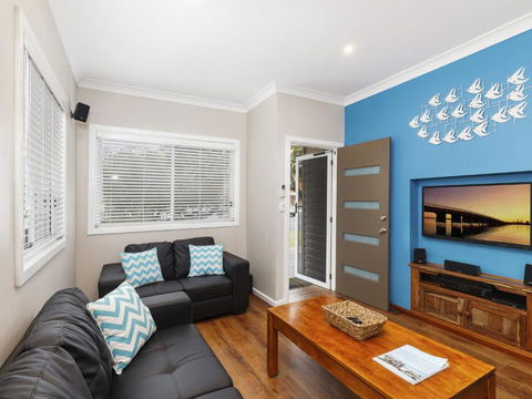 Sandy Toes - Goulburn Accommodation 1