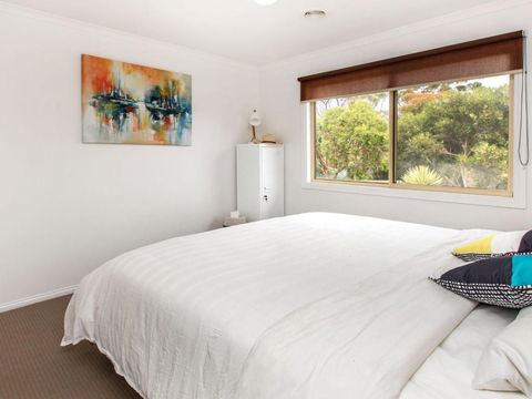 AMALFI DROMANA.... - Goulburn Accommodation 4